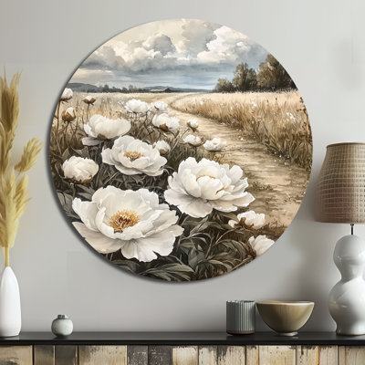Pivoines sur le chemin de la ferme II - pivoines rondes, art mural en métal blanc traditionnel