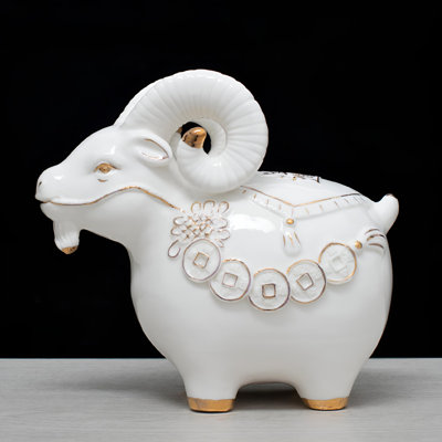 Elegant Ceramic Sheep Figurine For Home Decoration
