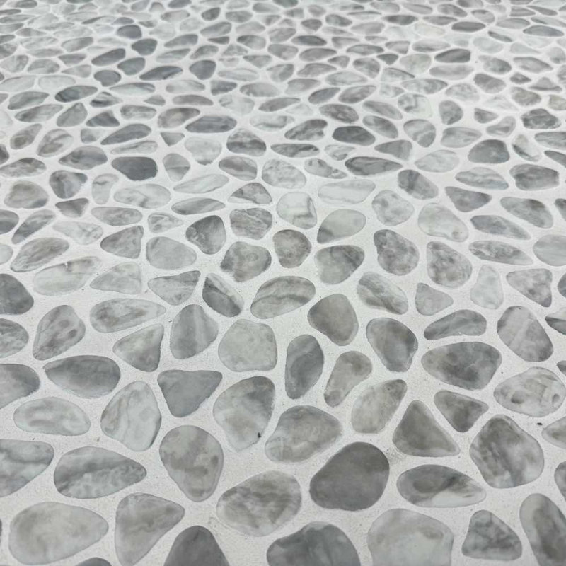 Huron Glass Pebbles Mosaic Tile, Silverado