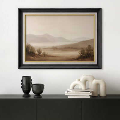 «Minimal Beige Misty Mountain Landscape», reproduction d'art sur papier encadrée