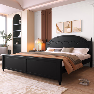 Structure de lit grand format en bois avec tête de lit arquée et design classique, finition noire