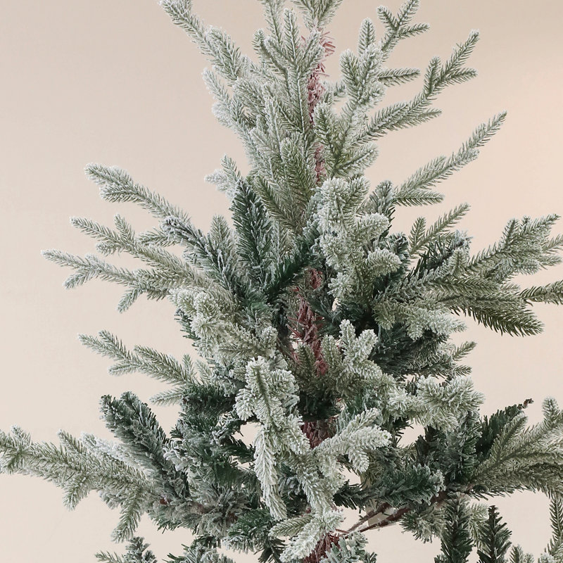 Arbre de Noël artificiel pin nordique avec pointes enneigées, base en métal pliable, assemblage facile, arbre de Noël à charnières pour les fêtes à la maison