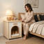 Retraite d'intérieur solide pour animaux de compagnie avec coussin amovible doux, table d'appoint double, style décontracté américain, design minimaliste blanc crème, jaune