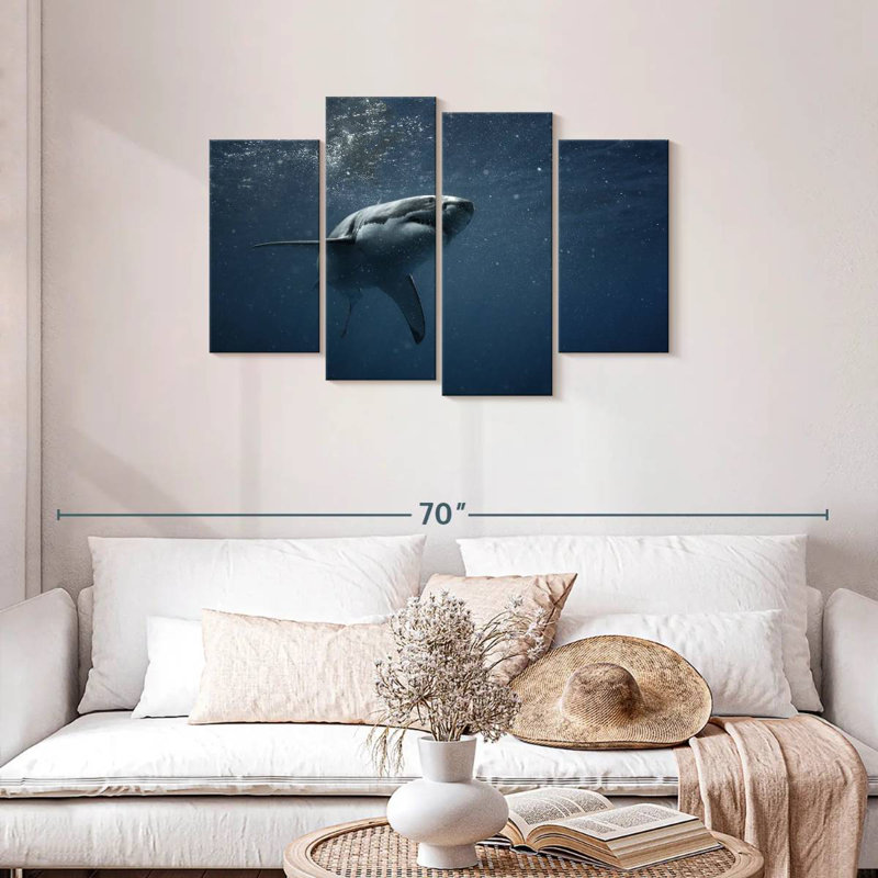 Grand requin blanc, H 27 po x l 43 po
