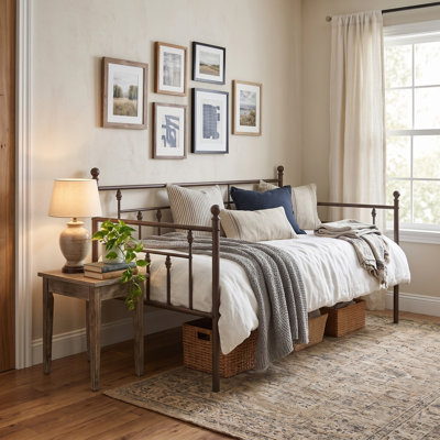 Alpert Victorian Spindle Metal Daybed