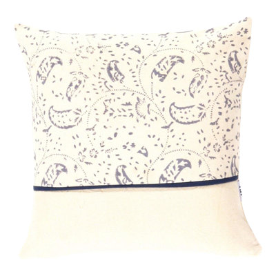 Gloria Throw Pillow