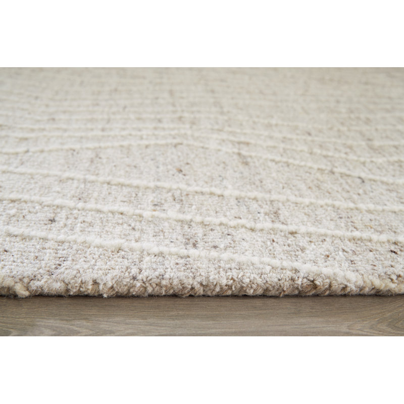 Gray and Ivory Abstract Tufted Wool 5' x 7' Rug