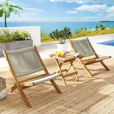 Chaises longues et table d'appoint pliantes en teck et corde Vienna Vienna