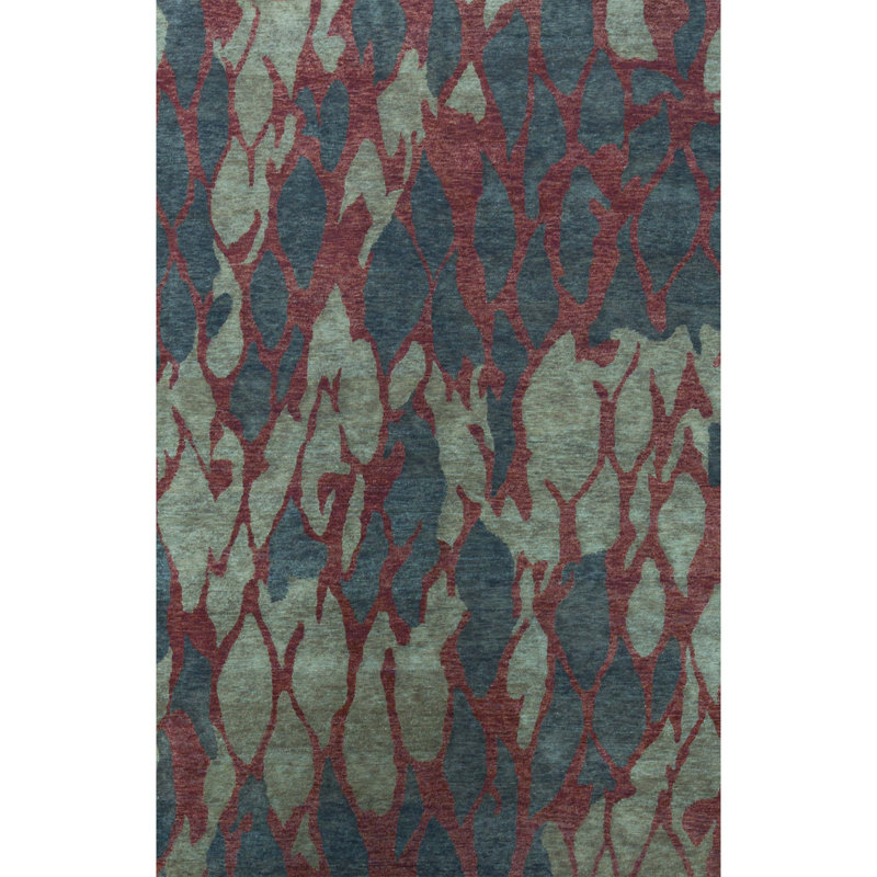 Abstract Area Rug in Red/Brown