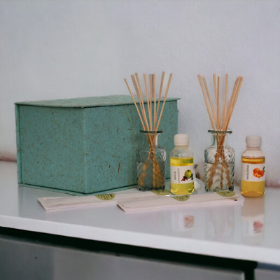 Figurines & Sculptures