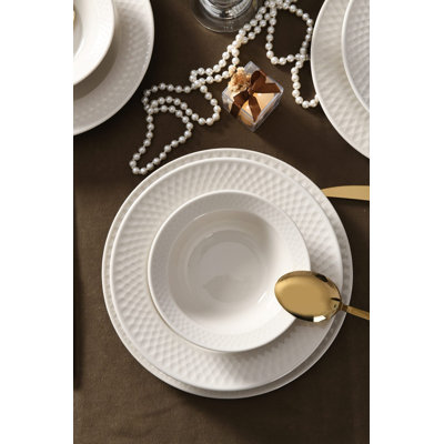 Service de table élégant 18 pièces, porcelaine crème | Comprend 6 assiettes de service (9,8 po), 6 assiettes (9,1 po), 6 bols (5,9 po) | 100% lavable au lave-vaisselle et au micro-ondes | Parfait pour les repas en famille et les réceptions