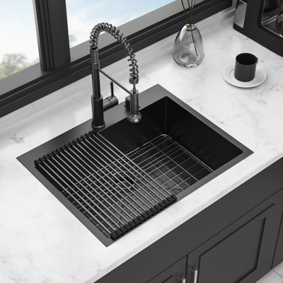 Évier en acier inoxydable noir industriel 28 x 22 - calibre 16 pour un débit d'eau efficace, résistant à un drainage rapide