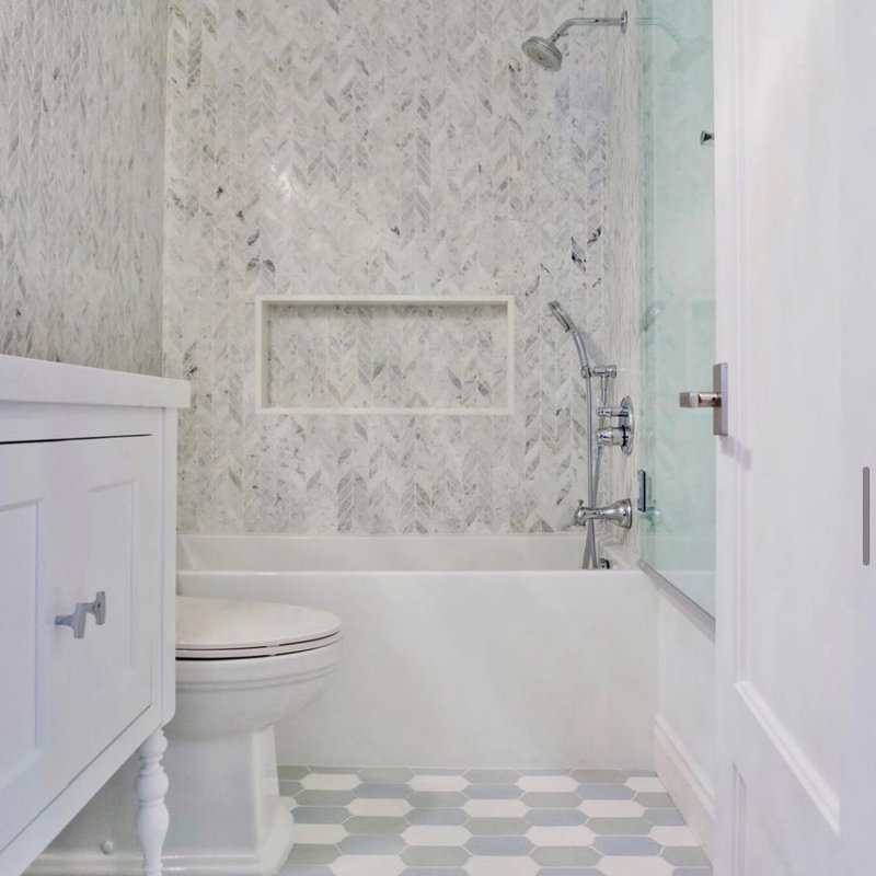 Sydney 72'' L Air Bathtub, White, Left, Polished Brass