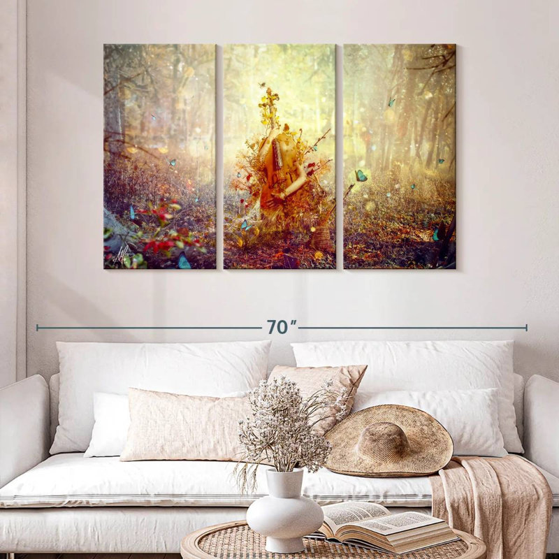 Abarca Golden Silence, 32" H x 50" W