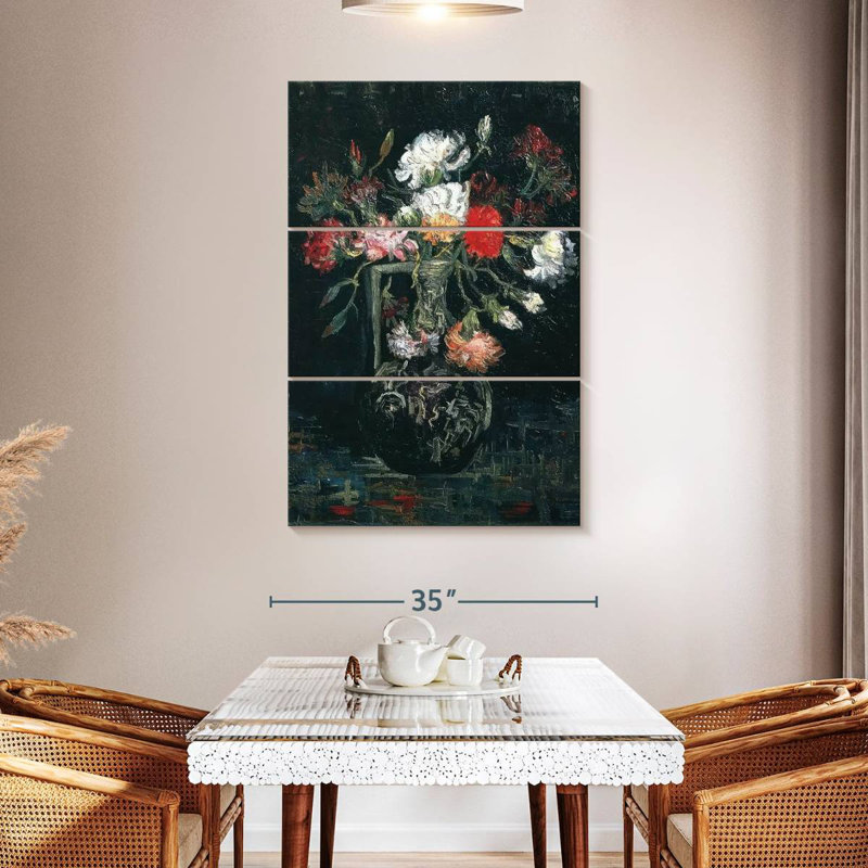 Vase Harnek avec œillets blancs et rouges, H 50 po x l 32 po