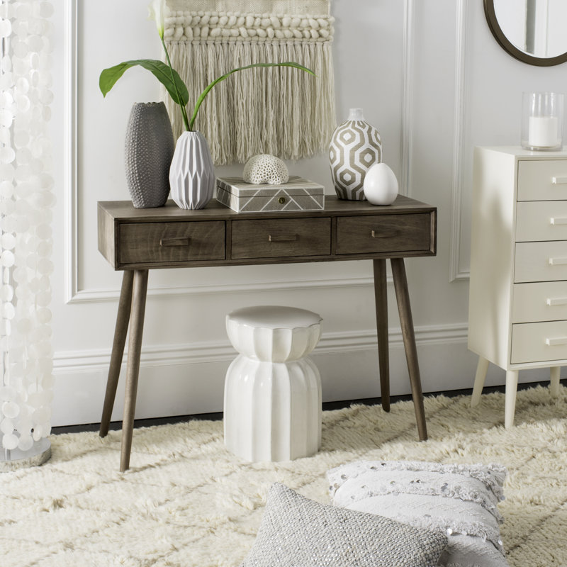 Lynfield 106cm Console Table, Desert Brown