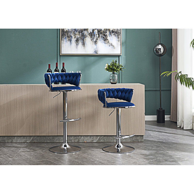 Ensemble de 2 tabourets de bar pivotants réglables avec repose-pieds et base chromés, revêtement en velours et levage mécanique pour une assise confortable