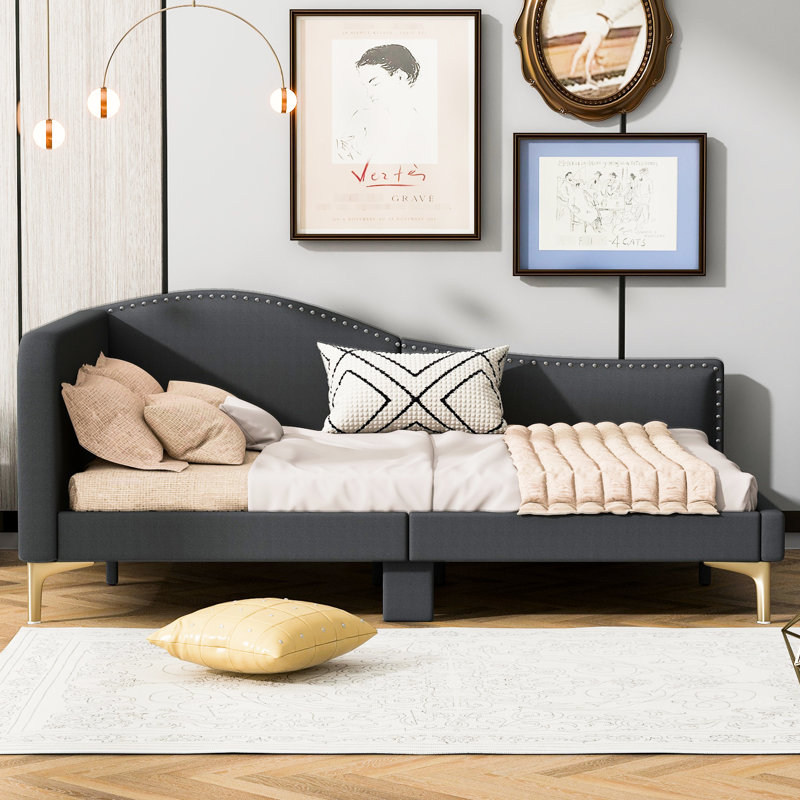 Lit de jour gris avec surface de couchage, tête de lit, accoudoirs et pieds de support stables - Tissu de chambre Sanctuary