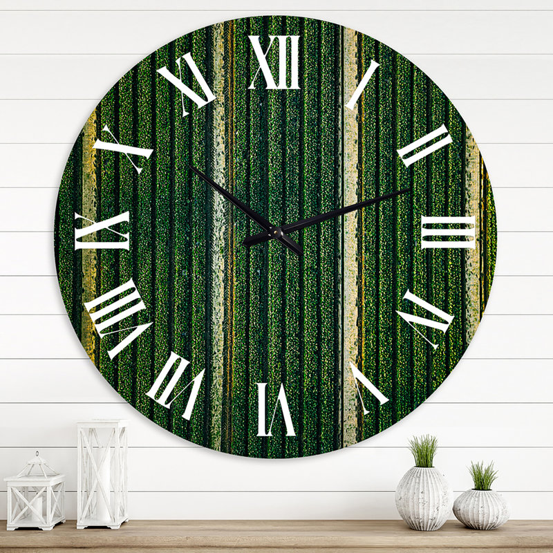 Vue aérienne du champ de choux - horloge murale traditionnelle, Grand
