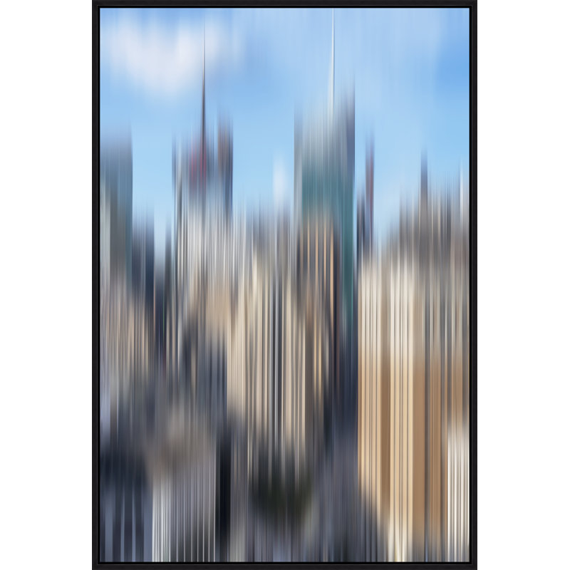 "Midtown II" par Richard Silver - Cadre photo unique, impression sur toile, H 46,75 po x l 31,75 po, Image au pinceau gel