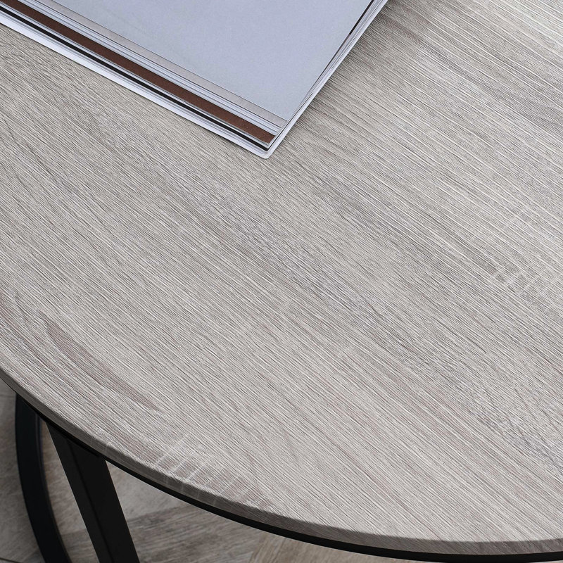 Table basse gigognes grise empilable de 2 avec table en métal. Tables d'appoint de salon, design industriel, fabrication stable. Cadre en métal pour la pièce. Flair, fin et choix. Gain de place et
