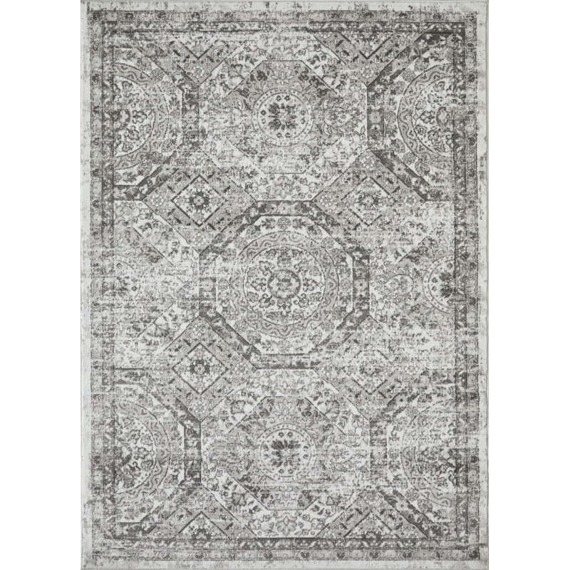 Raghdah Oriental Indoor Rug, Rectangle 2' x 3'