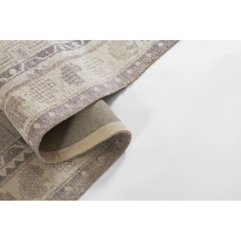 Momeni Luna Traditional Hand Tufted Sand Area Rug, Runner 2'3" x 8'