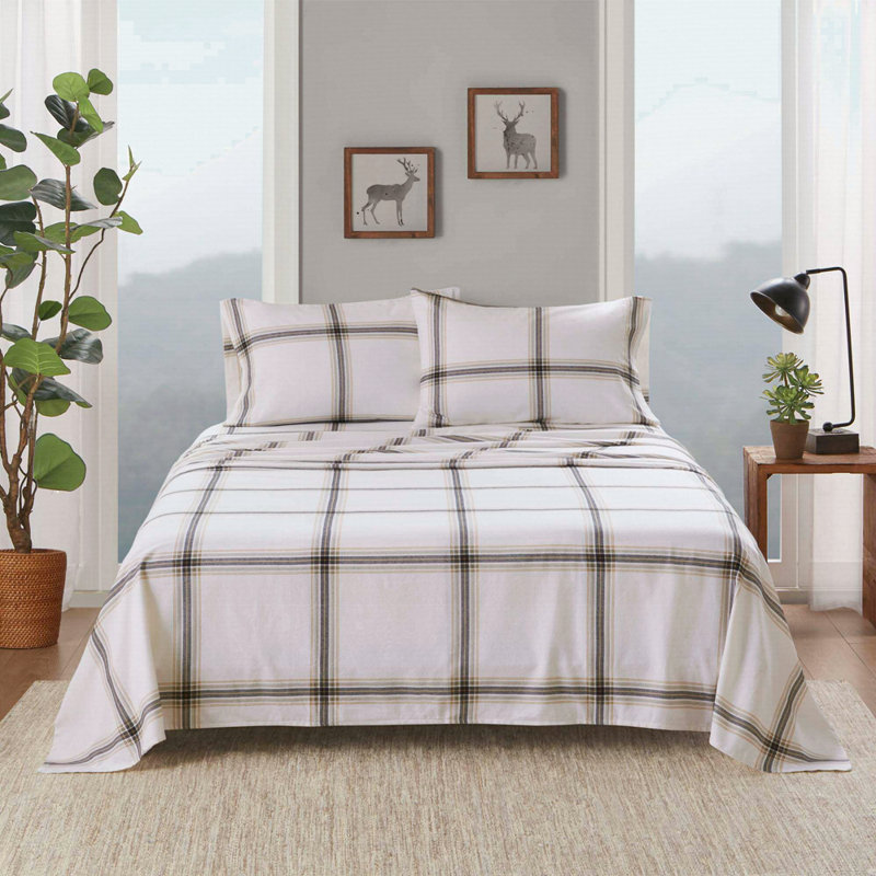 Sheet Set Plaid, Twin Coverlet + 2 Additional Pieces