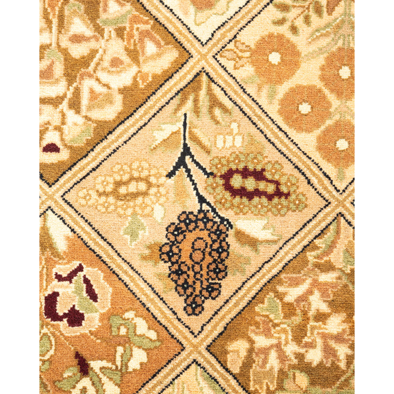 Classic One-of-a-Kind 2'8" X 4'1" Hand Knotted Area Rug