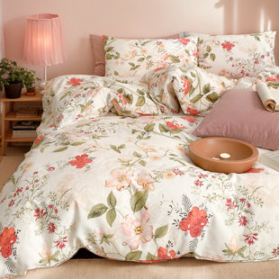Floral Printed Bedding Set With