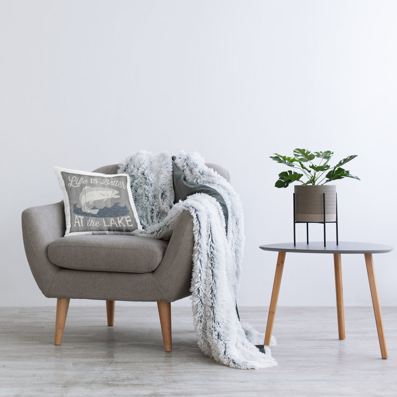 «Life Better At Lake», impression sur coussin décoratif par Laura Marshall