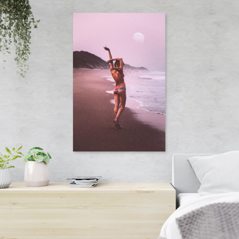 «A Girl In Bikini Chilling On The Beach», reproduction d'art graphique sur toile tendue 1 pièce, H 14 po x l 11 po