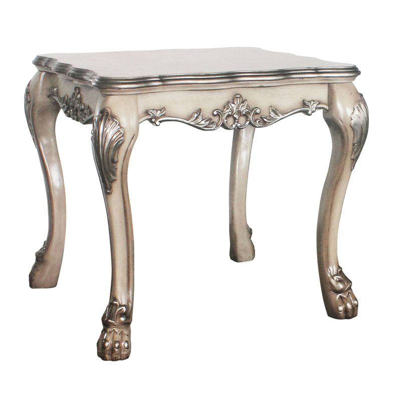 Table de bout traditionnelle carrée en blanc rétro avec détails ornés et plateforme en os massif