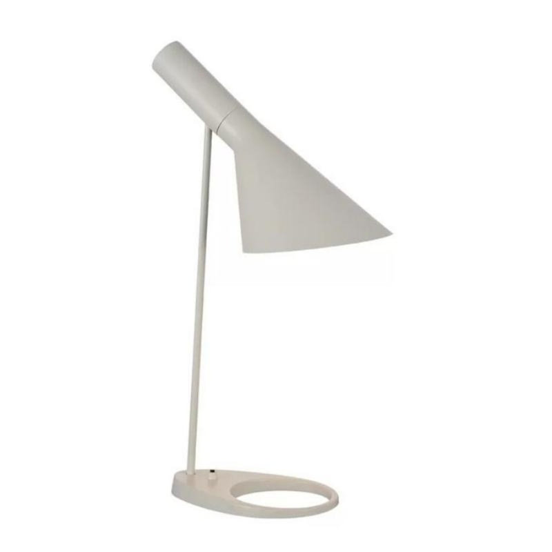 16.Atlanta Lamp, White, 19.5" H x 14" W x 14" D