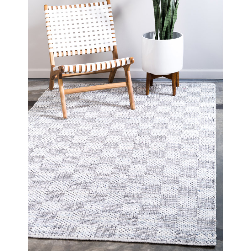 Cepeda Checkered Indoor Rug, Rectangle 4'1" x 6'1"