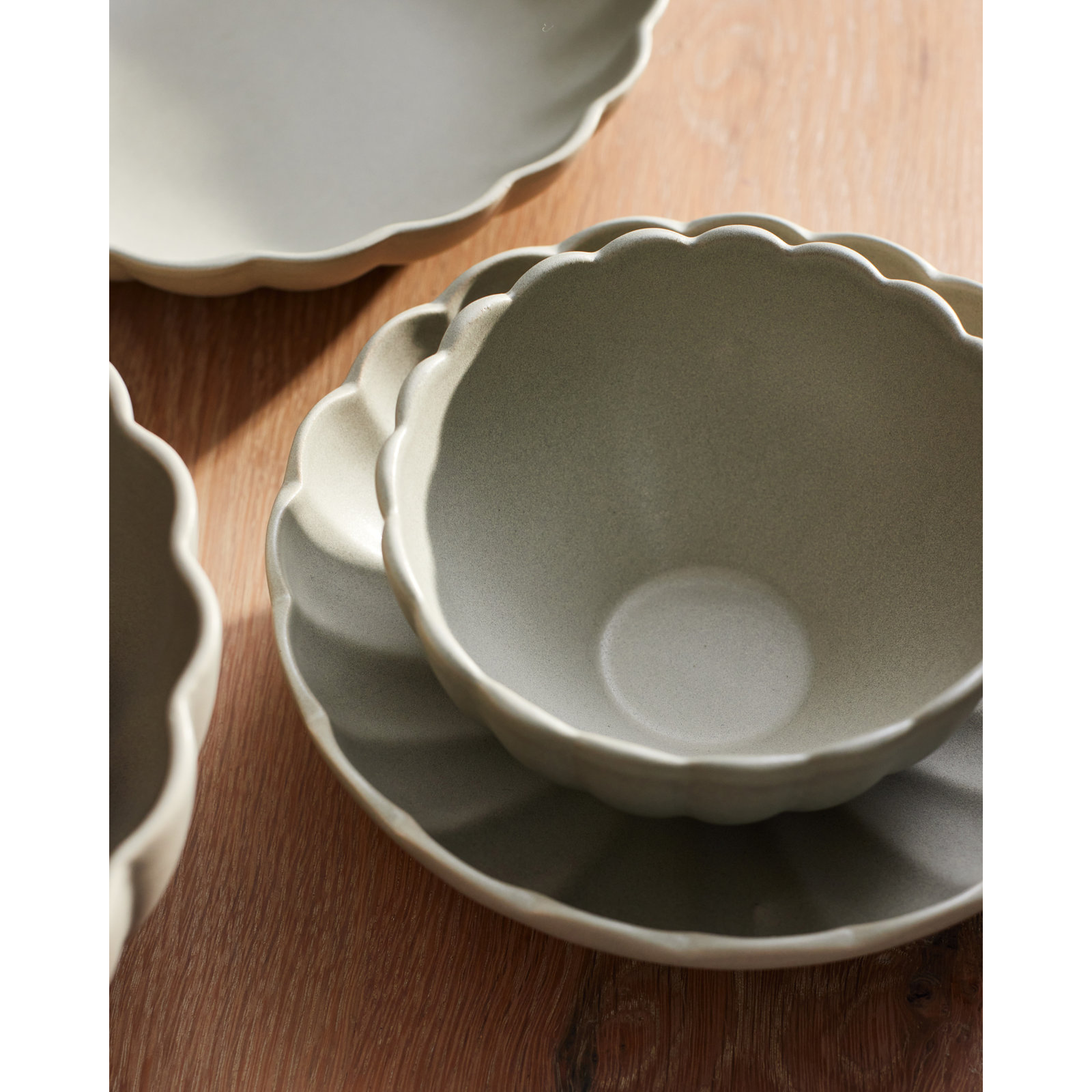 ED Ellen DeGeneres Lafayette Stoneware Salad Plate, Gray