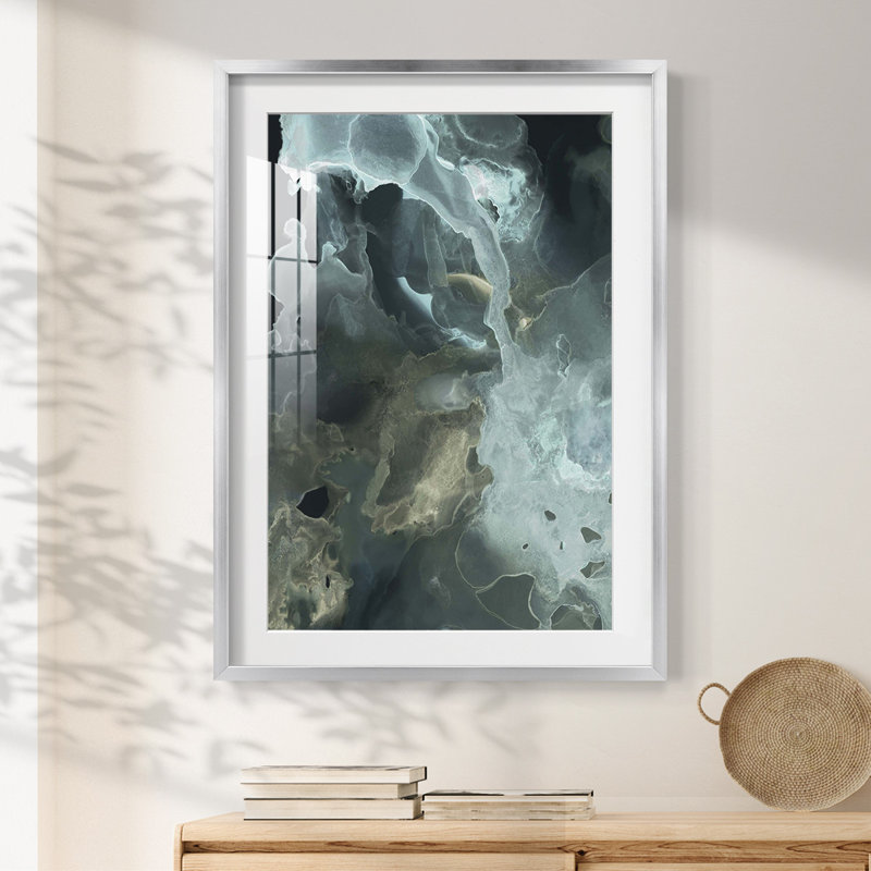 Gilded Spector II - impression encadrée, H 25,5 po x l 17,5 po, Argent argent