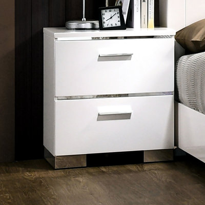 Élégante table de chevet blanche contemporaine avec port intégré, pieds et 2 tiroirs de rangement pour la configuration de la chambre à coucher, intérieur spacieux