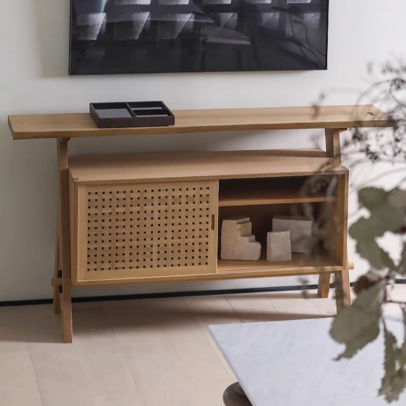 Vitrine en rotin de style Wabi Sabi