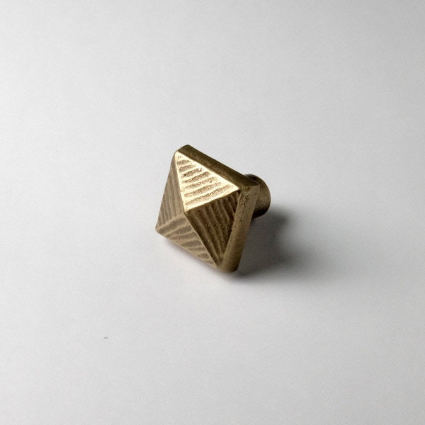 Pyramid Bronze Square Knob, Traditional Bronze