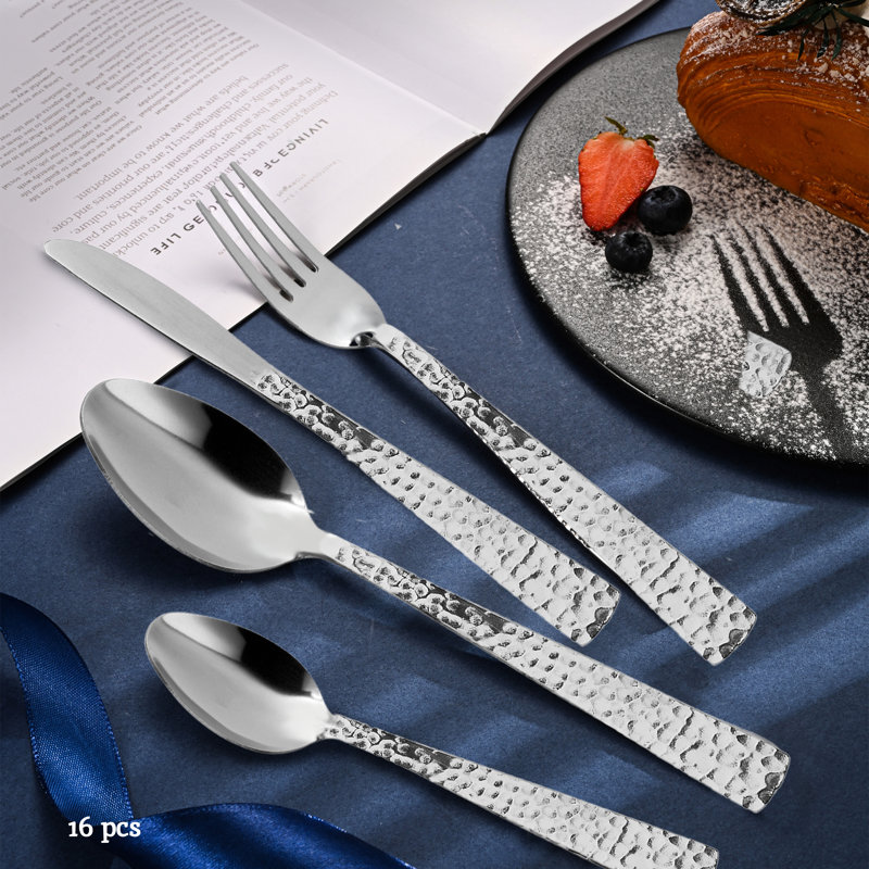 16 Piece Cutlery Set