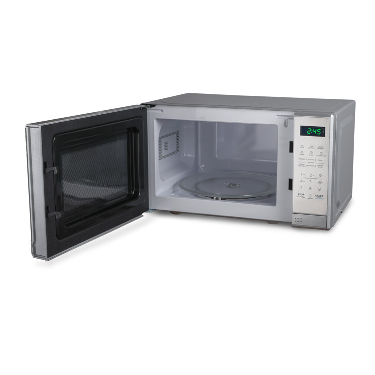 Commercial Chef 0.7 Cu. ft. Countertop Microwave Oven, Black