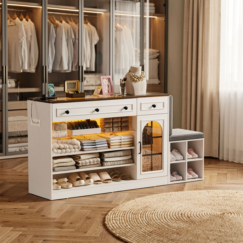Îlot de garde-robe avec plateau en verre et armoire de chambre à coucher avec tablette en verre