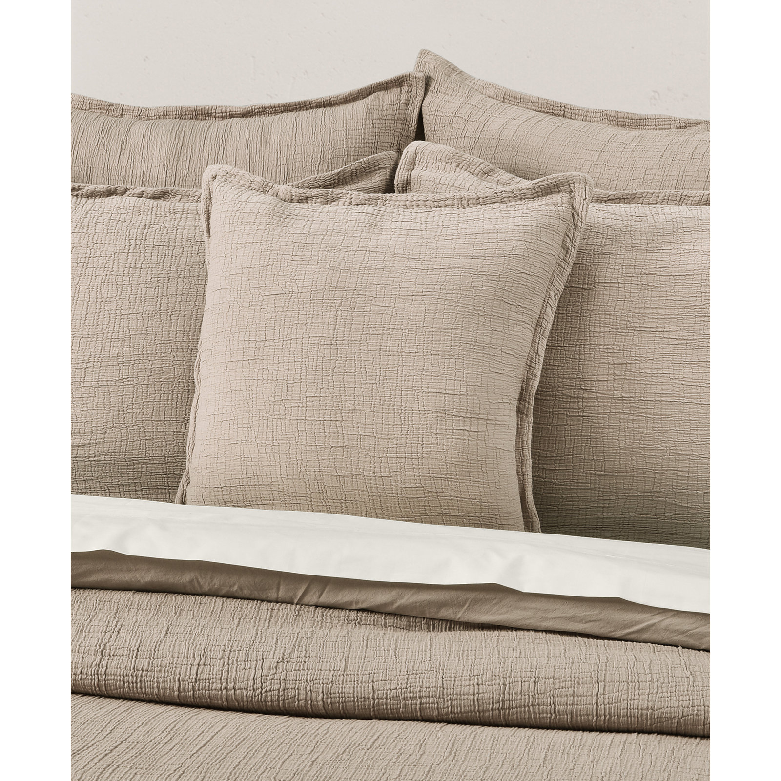 Falan 20" x 20" Pillow Cover, Sand