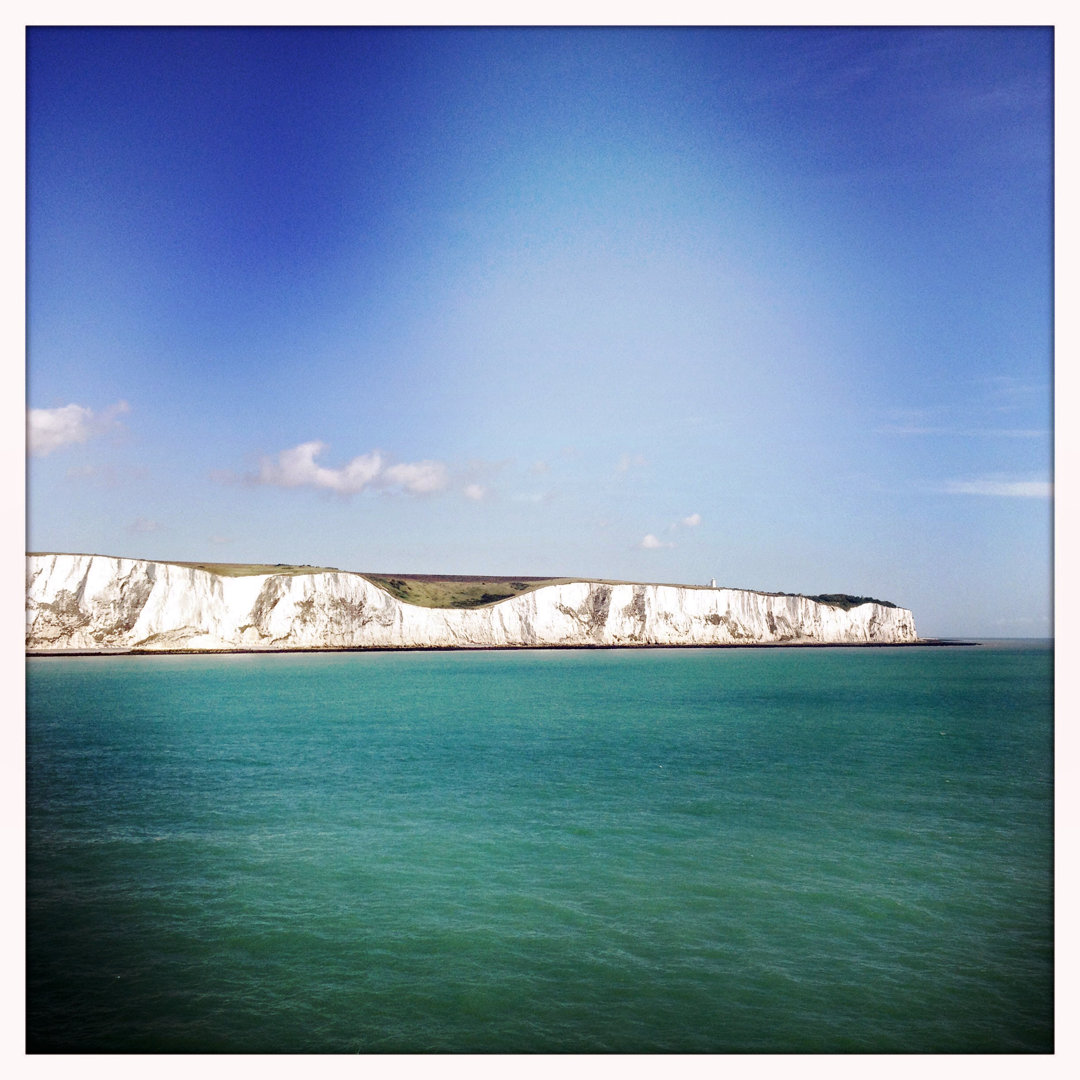 White Cliffs Of Dover von Stockcam - Kunstdrucke auf Leinwand ohne Rahmen