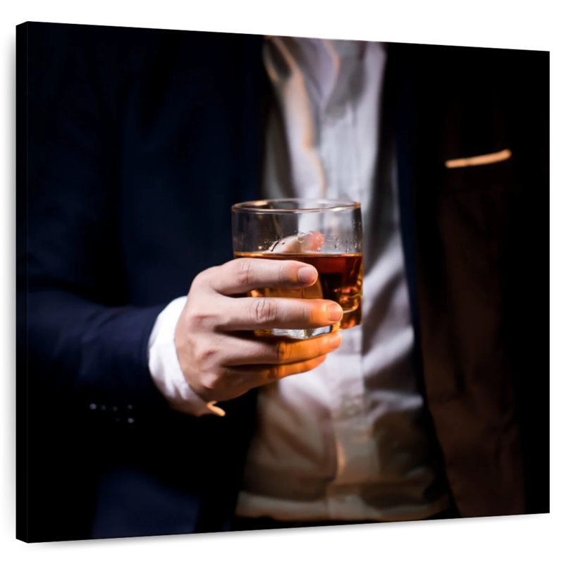 Yarlin Chic Whiskey, 20" H x 20" W