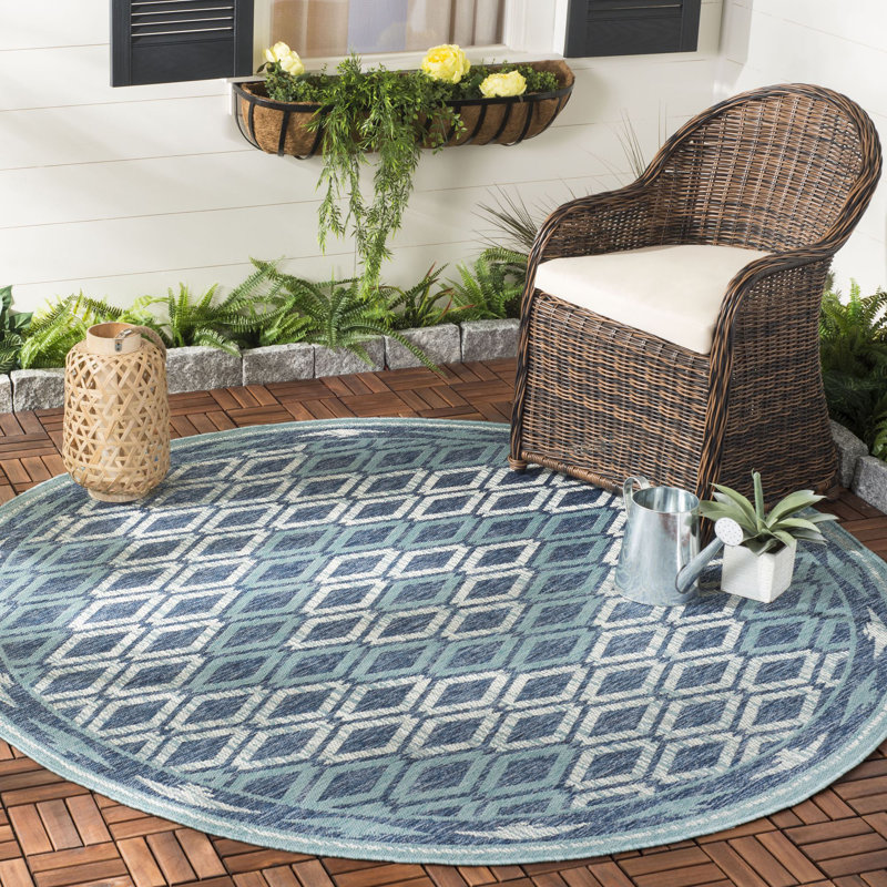 Amarien Performance Geometric Indoor/Outdoor Area Rug, Round 4'