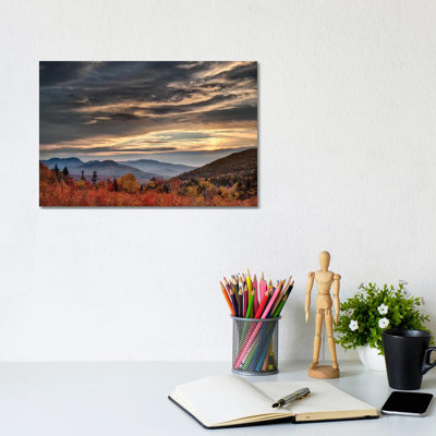 USA, New Hampshire, White Mountains, Sunrise from overlook- Gallery-Wrapped Canvas Giclée