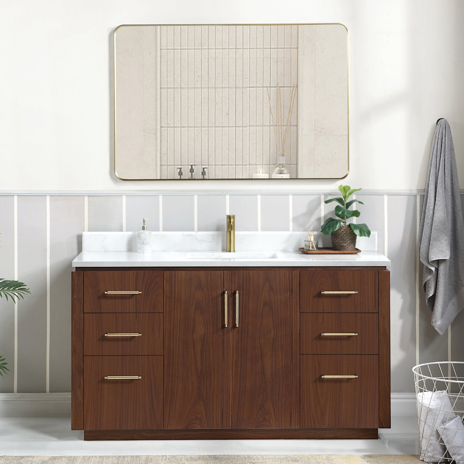 Cloverfield 60'' Single Bathroom Vanity, Natural Walnut, Gold