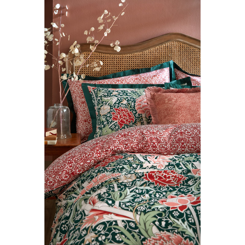 Cray Forest Green Cranberry 250 Thread Count Pillowcase Pair